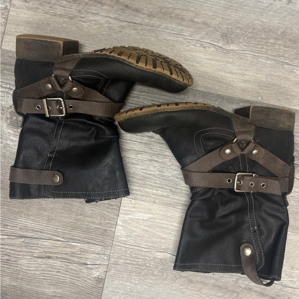 Maurices Black and Brown Women’s Boots